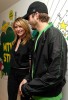 Nom du fichier=MTVTRLWHIV5mai_31.jpg
Taille du fichier=57Ko
Dimensions : 413x600
Ajouté le : 06 Mai 2008 MTVTRLWHIV5mai_31.jpg