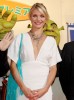 Nom du fichier=Shrek2TokyoPremiereArrivals_21.jpg
Taille du fichier=58Ko
Dimensions : 445x600
Ajouté le : 17 Janvier 2009 Shrek2TokyoPremiereArrivals_21.jpg