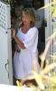 Nom du fichier=leavingtheNeillGeorgeSaloninBeverlyHills_02.jpg
Taille du fichier=326Ko
Dimensions : 1475x2352
Ajouté le : 21 Juillet 2007 leavingtheNeillGeorgeSaloninBeverlyHills_02.jpg