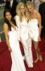 Nom du fichier=premiereHollywoodcharlieangels24.jpg
Taille du fichier=345Ko
Dimensions : 1280x1997
Ajouté le : 26 Juin 2007 premiereHollywoodcharlieangels24.jpg