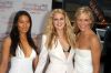 Nom du fichier=premiereHollywoodcharlieangels08.jpg
Taille du fichier=200Ko
Dimensions : 1280x851
Ajouté le : 07 Décembre 2006 premiereHollywoodcharlieangels08.jpg