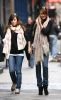 Nom du fichier=walkinginSohowithfriends_08.jpg
Taille du fichier=392Ko
Dimensions : 924x1500
Ajouté le : 03 Avril 2007 walkinginSohowithfriends_08.jpg